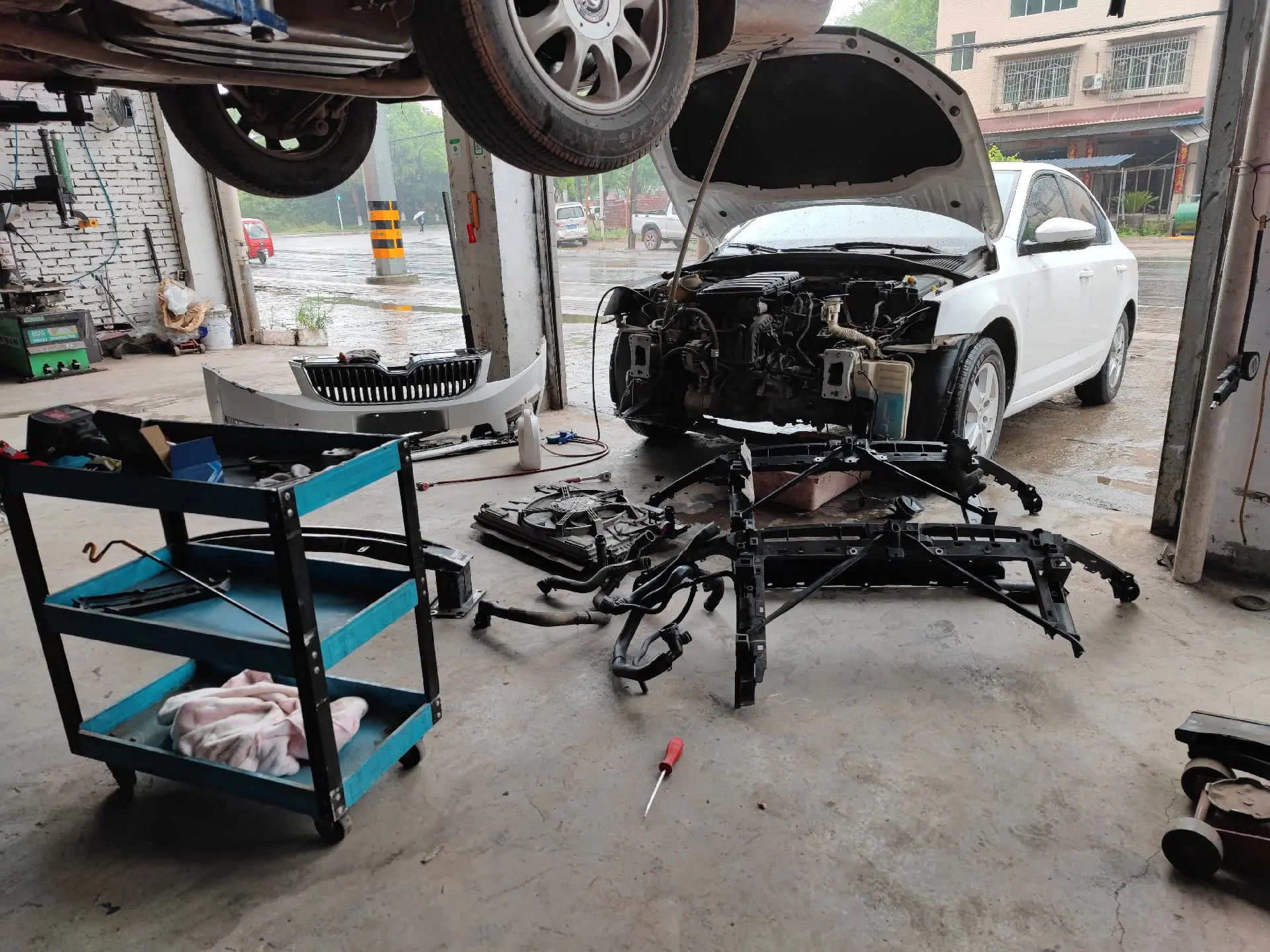 Our Repair Shop - Diagnostic Area